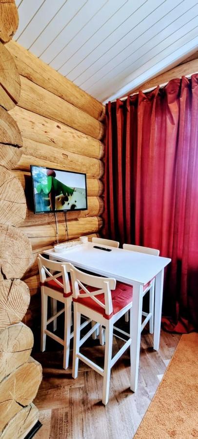 Cozy Log Cabin By Invisible Forest Lodge Рованіемі Екстер'єр фото